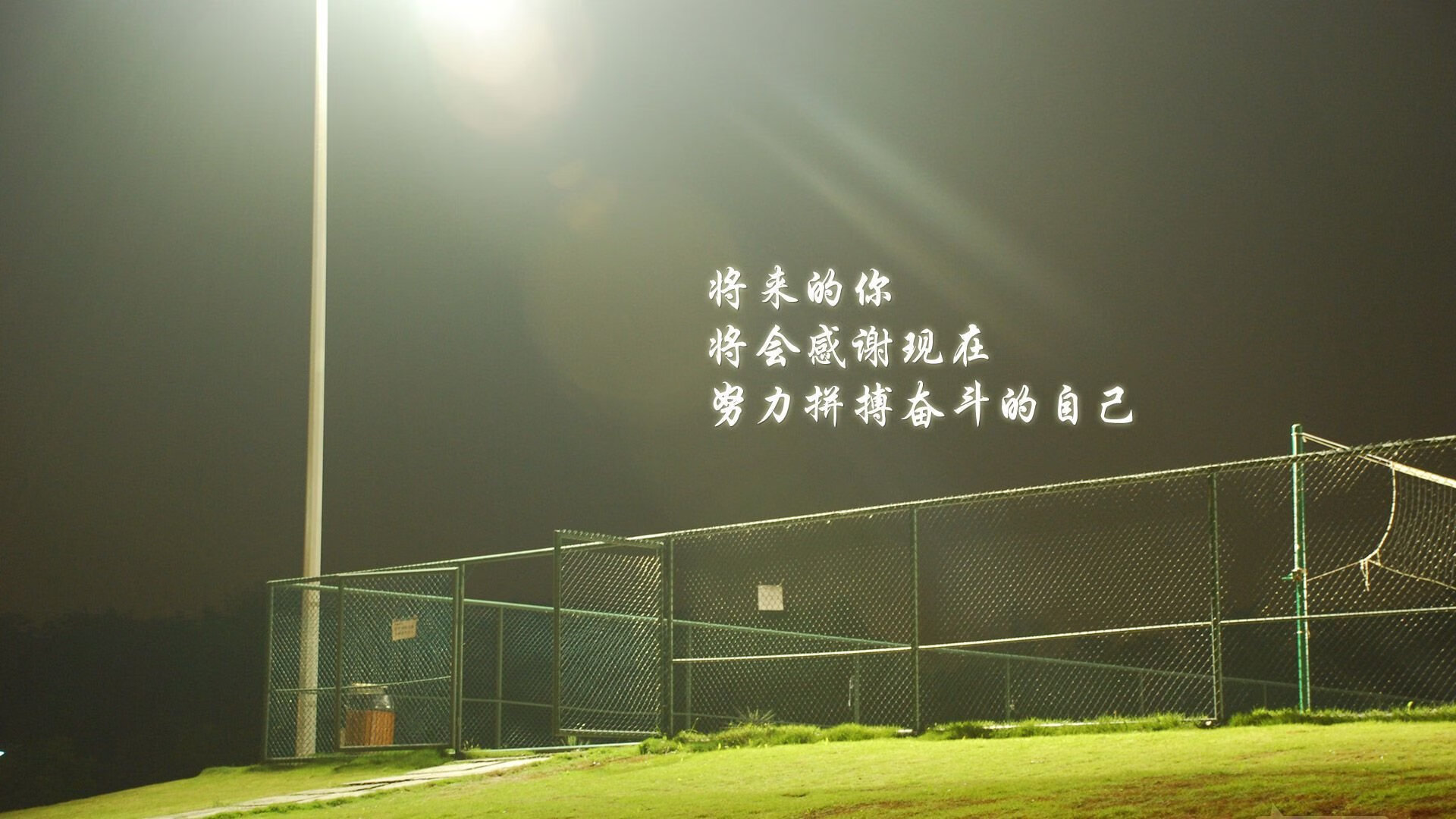 【精妙布局】顶尖运动员摆出极难破解的球路，运球突破脚步