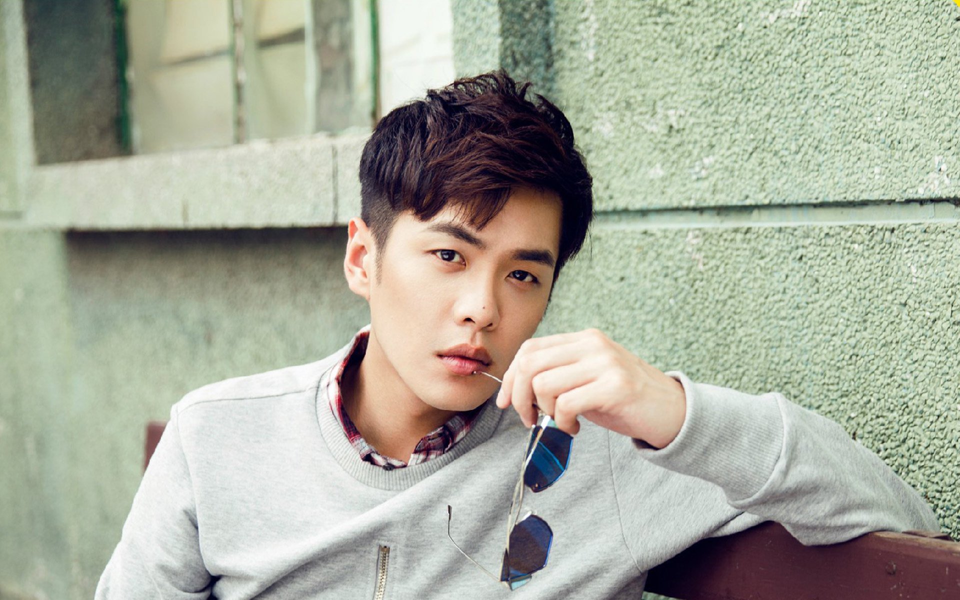 国米主场逼平佛罗伦萨，比利亚助攻锁定胜局，国米对佛罗伦萨比分