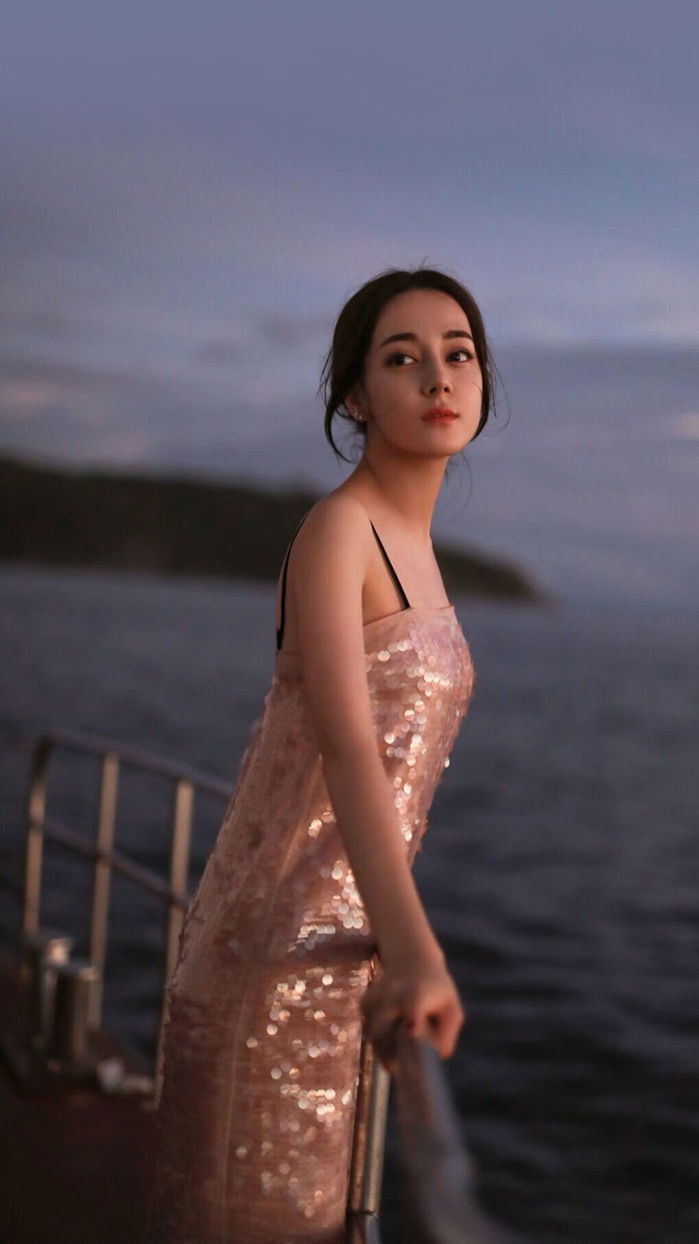 leyu乐鱼官网登录入口-客场表现逐渐改善球队在逆境中展示成长与团队执行力，球队主客场作战有什么不同