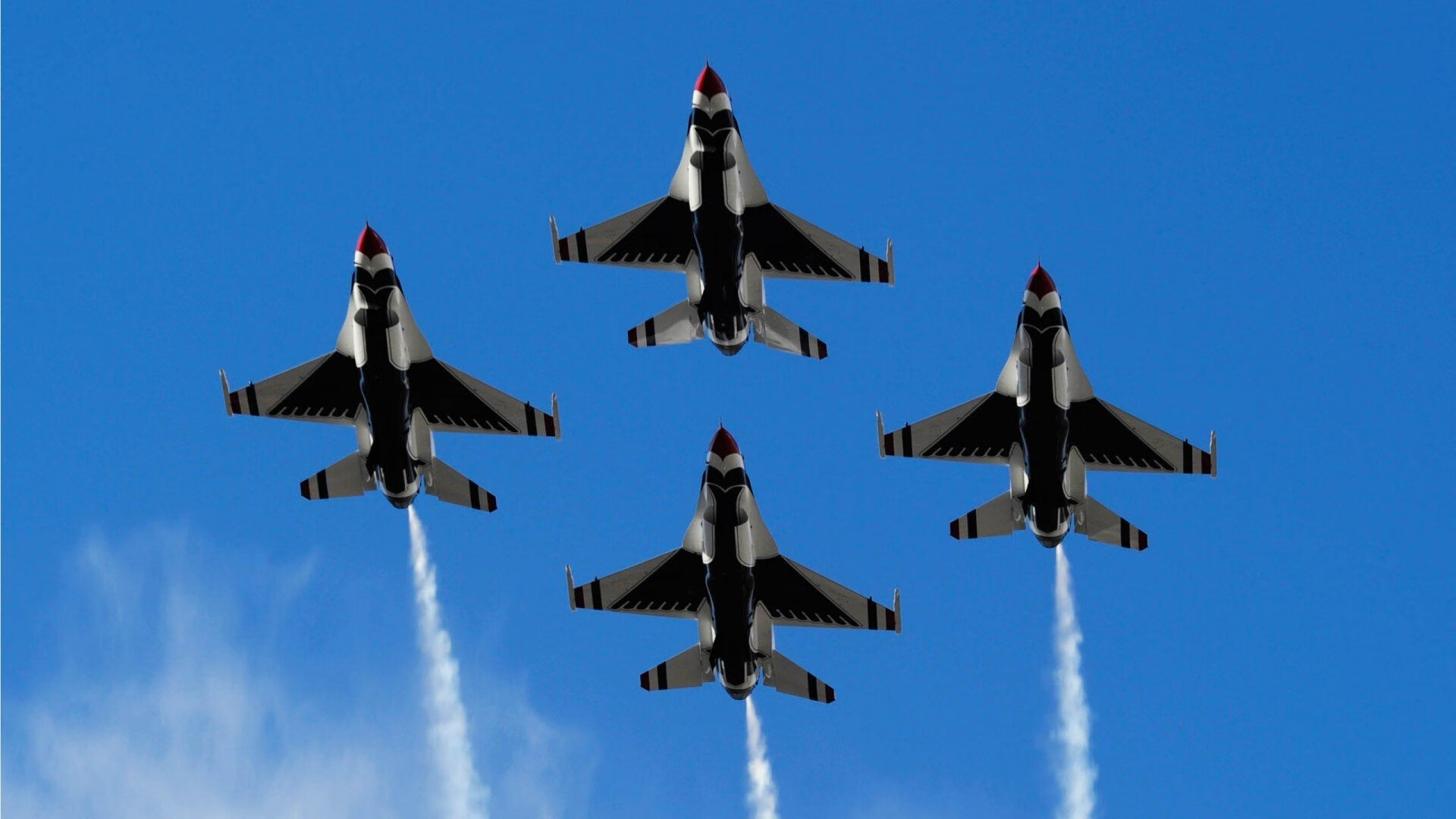 张伟丽卫冕成功中国格斗新高度，张伟丽格斗集锦