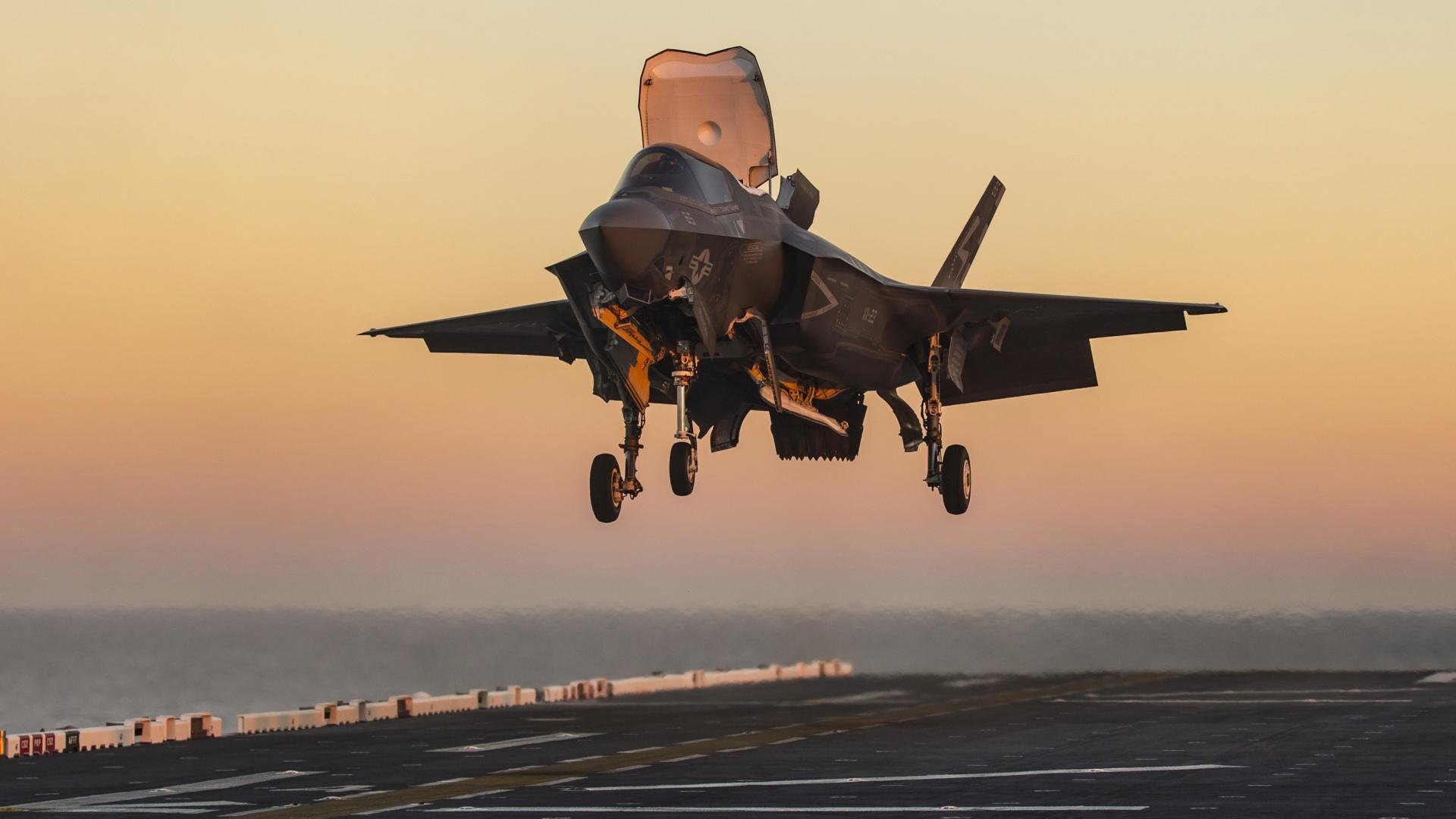 曼联在激烈竞争中逆转获胜,追逐榜首