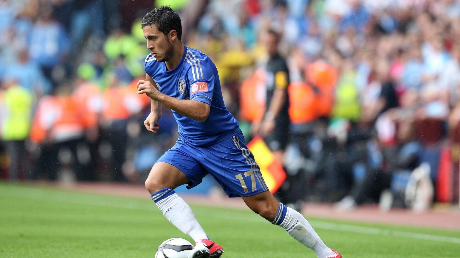 【直播评论互动】球迷热情助推比赛氛围,球迷分享